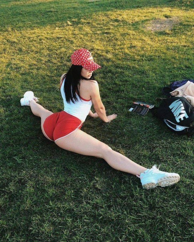 Спортивные девушки